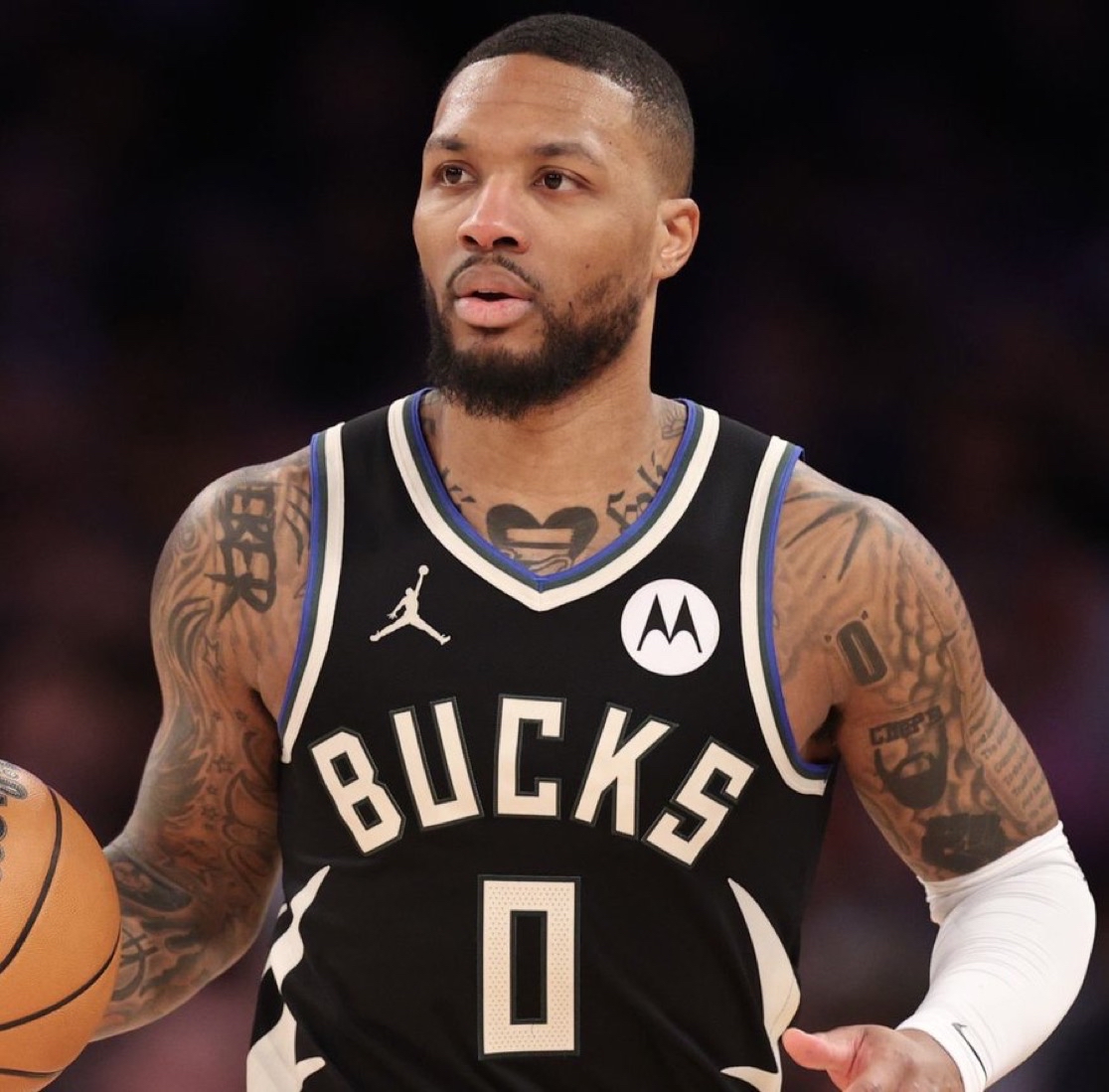 尤其在近一 尤其在近一