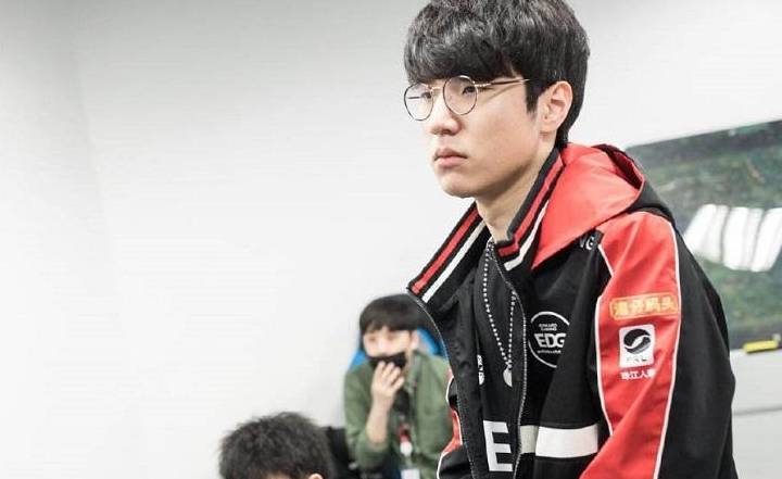 摆烂成经典 摆烂成经典